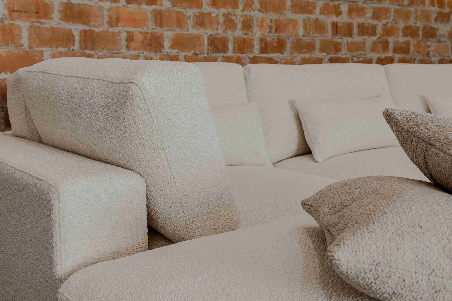 Moment Corner close up